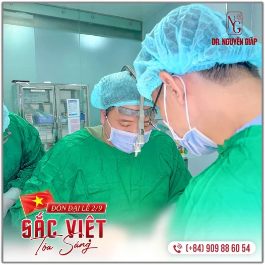 doi ngu bac si nguyen giap cham soc hau phau